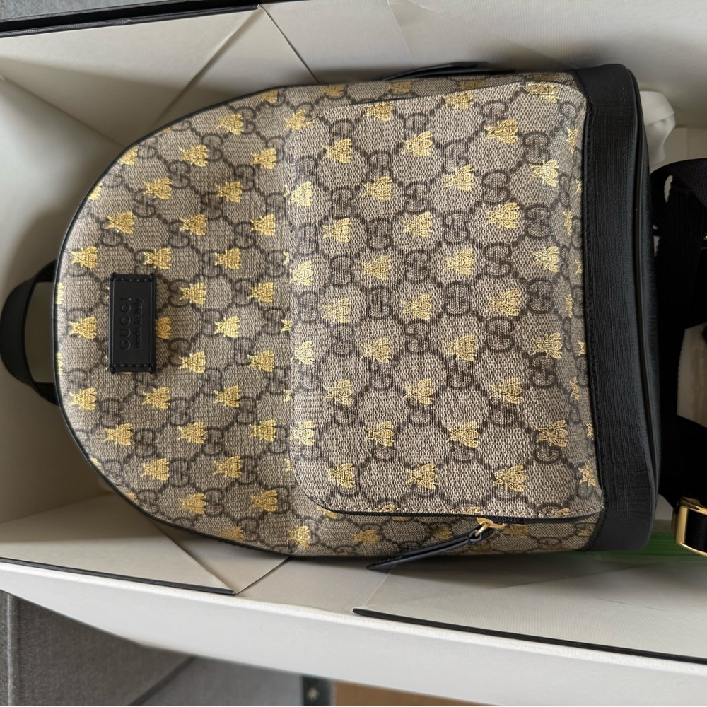 Gucci Beige and Gold Patterned Fabric